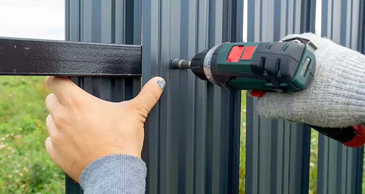 Metal Gate Repair in Richmond West, FL