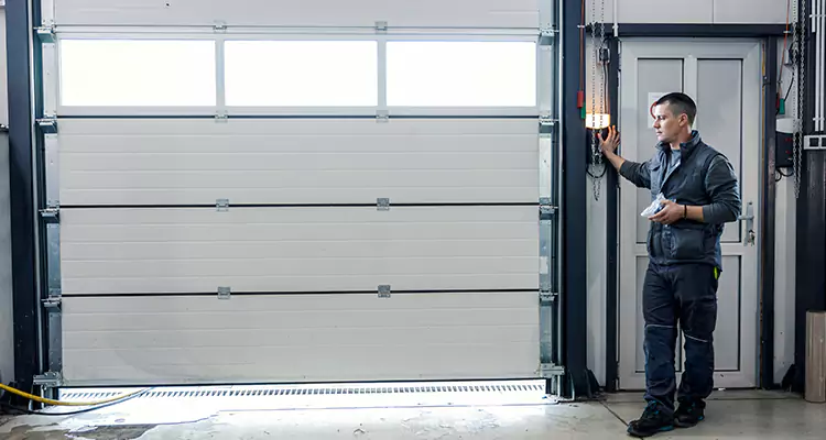 Modern Overhead Door Repair in Richmond West, FL