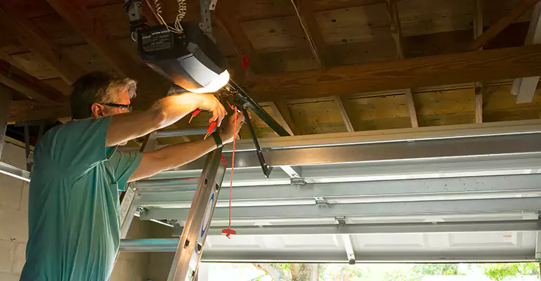 Chamberlain Garage Door Repair in Richmond West, FL
