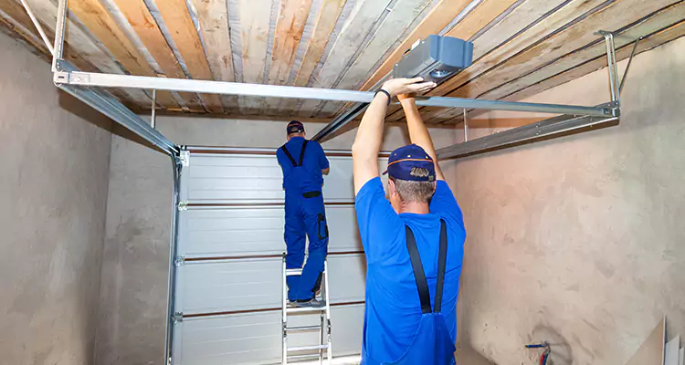 Garage Door Opener Technician in Richmond West, FL