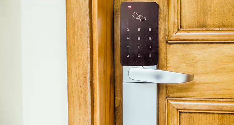Keyless Hotel Door Locks Repair in Richmond West, FL