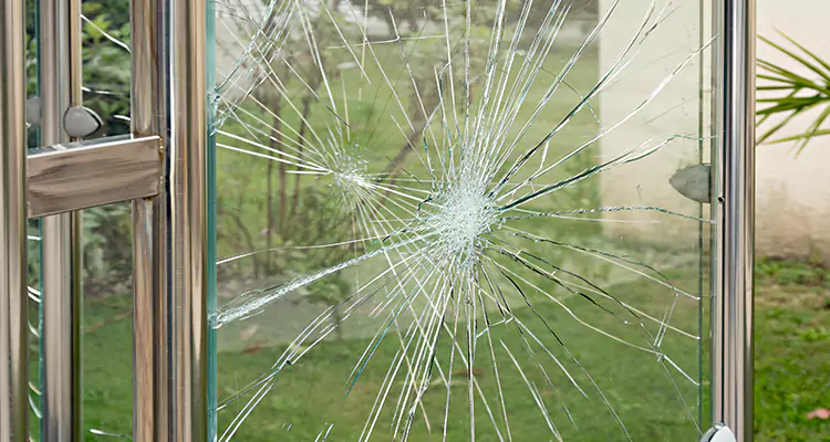 Frameless Glass Door Repair at Home in Richmond West, FL