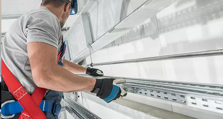 Glass Balcony Railing Replacement in Richmond West, FL