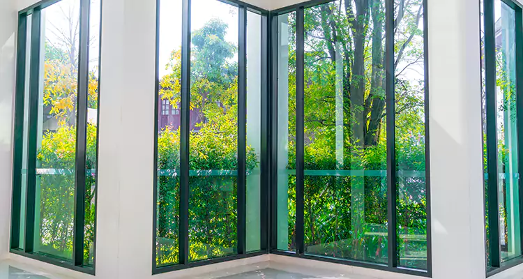 Folding Glass Balcony Door Repair in Richmond West, FL