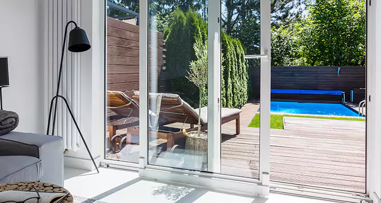 Fixing A Sliding Screen Door Roller in Richmond West, FL